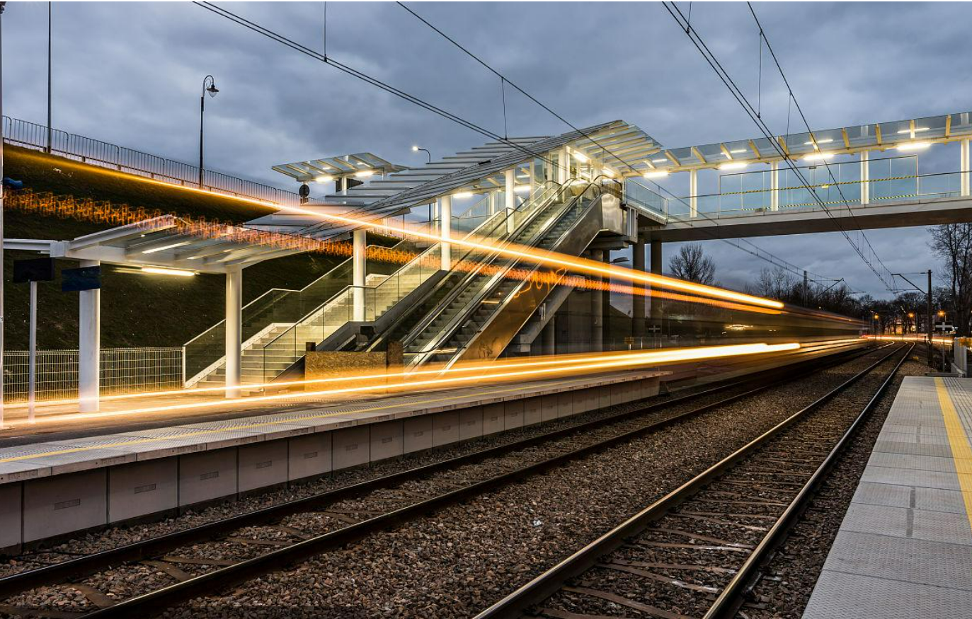 Mga pangunahing pagsasaalang -alang para sa aplikasyon ng mga LED tubes sa mga track ng transportasyon